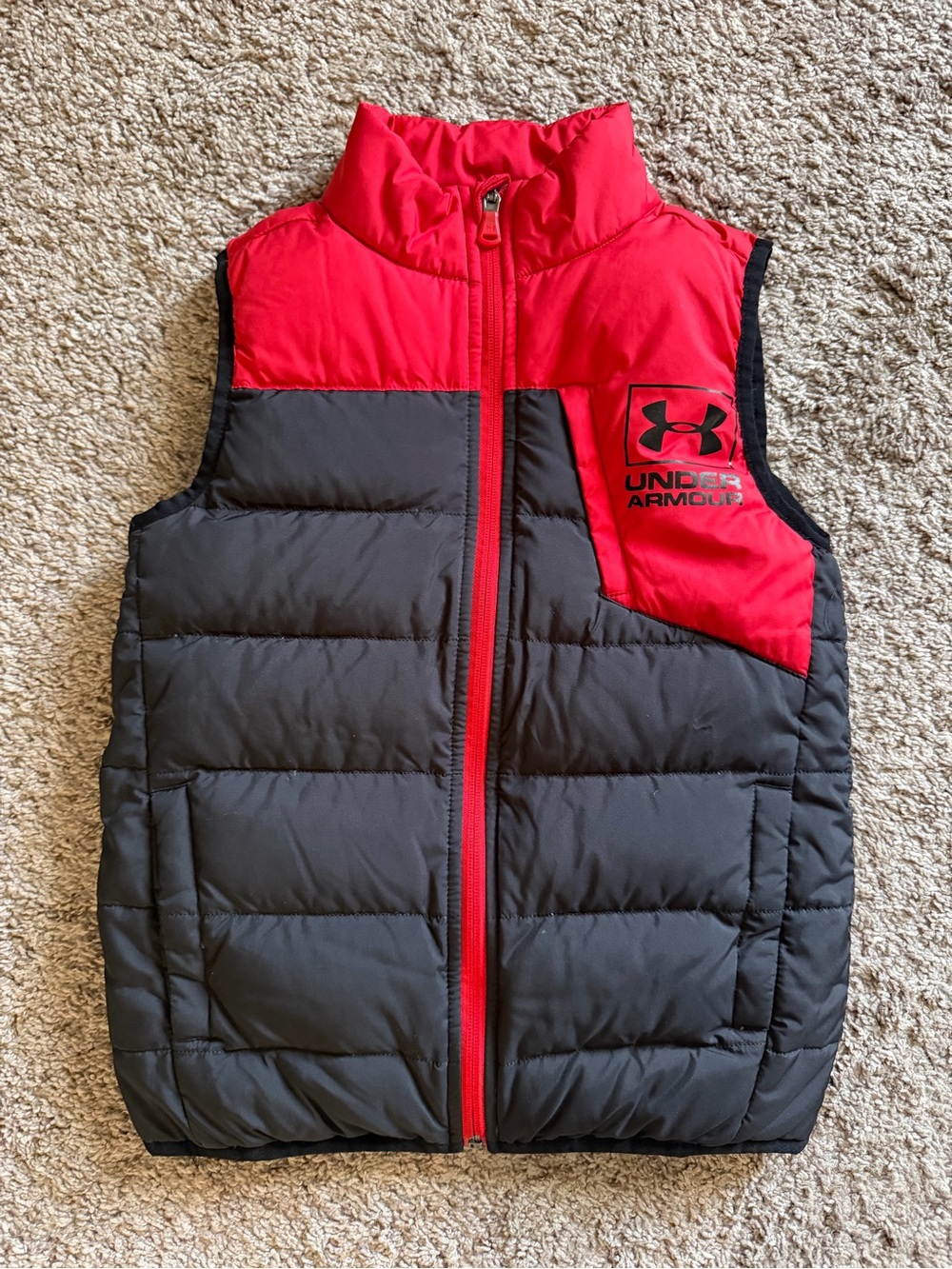 Under Armour boys UA Storm vest
